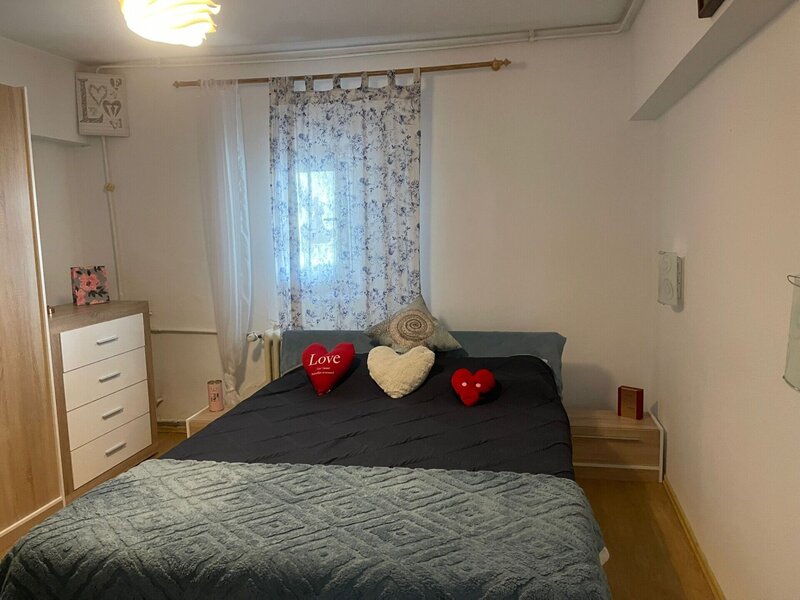 Piata Muncii metrou, vanzare apartament 3 camere,